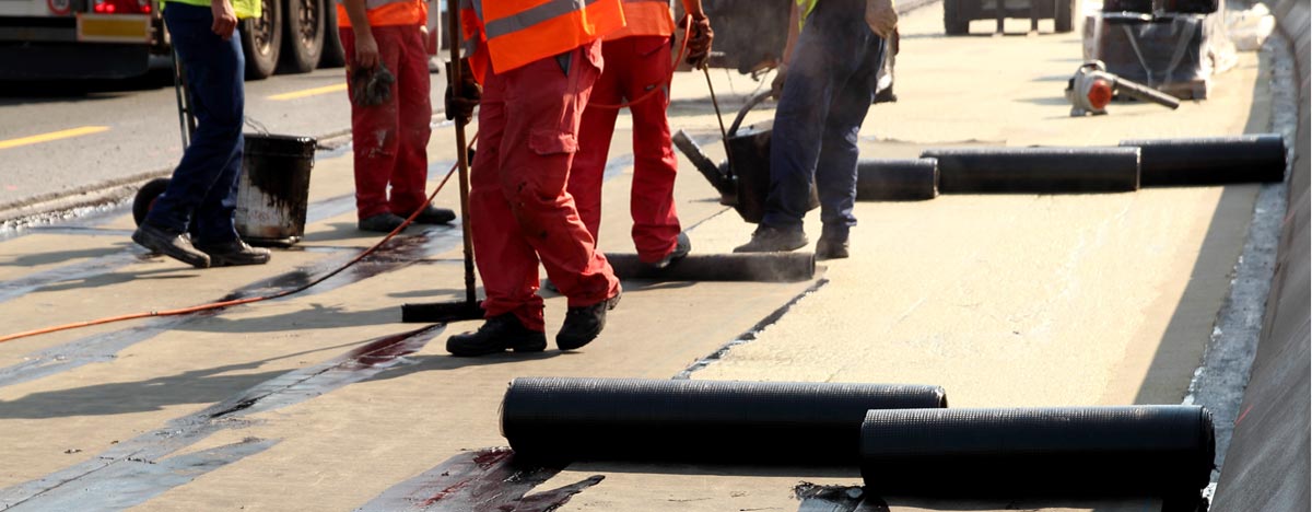 土木材料：道路、橋面にガラスクロスの敷設による補強