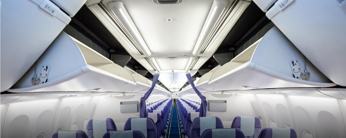 航空機用荷物棚の扉：
南亜はガラス繊維の特注を承ります。